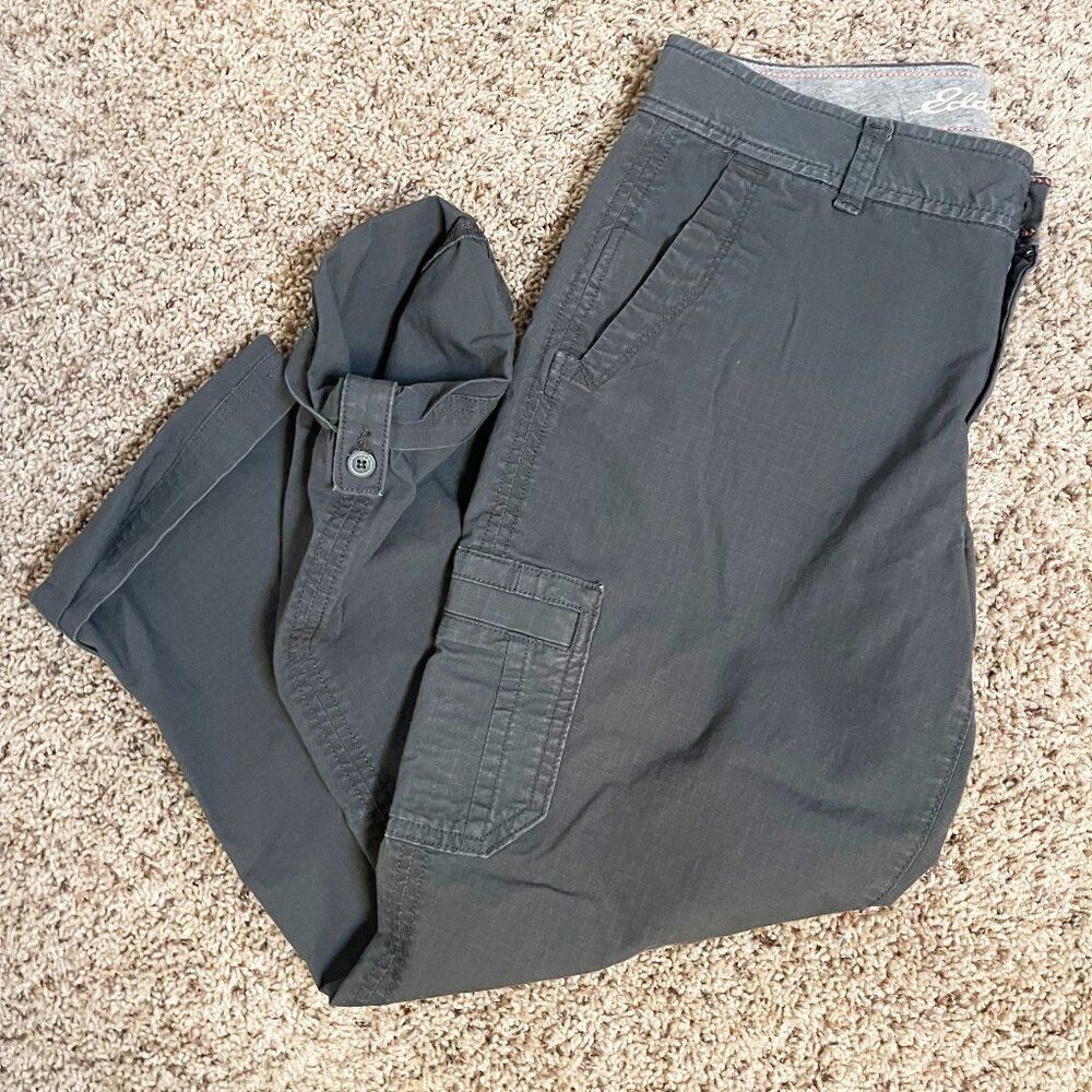 Eddie Bauer Women’s Cropped Cargo Pants Gray Roll Tab Outdoor Casual - Size 6 - Picture 3 of 8